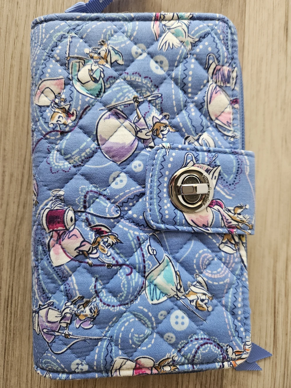 Vera Bradley Blue Quilted Disney Cinderella Zip Wallet - Picture 3 of 6